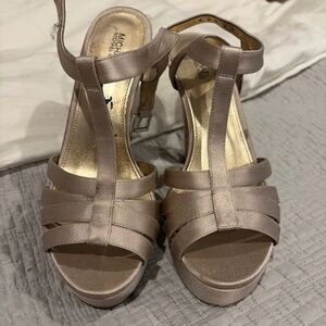 Women’s dress shoe